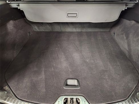 Used 2018 Volvo V60 T5 Dynamic w/ Vision Package image 34