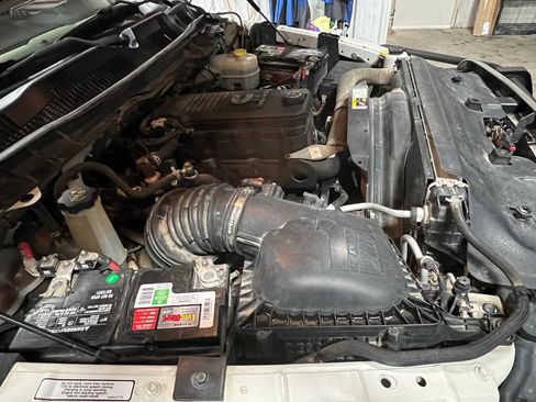 Used 2016 RAM 3500 Laramie Longhorn image 12