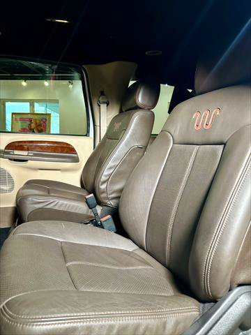 Used 2002 Ford Excursion Limited RWD image 40