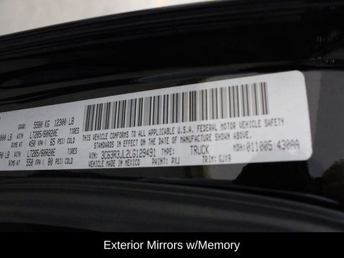 Used 2020 RAM 3500 Laramie image 22