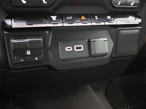 Used 2021 GMC Sierra 3500 SLE w/ SLE Convenience Package AWD/4WD image 42