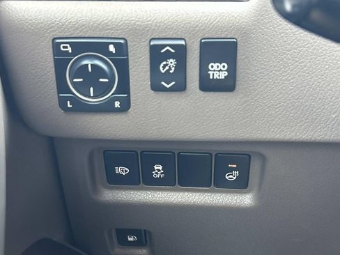 Used 2011 Lexus GX 460 Premium AWD/4WD image 38