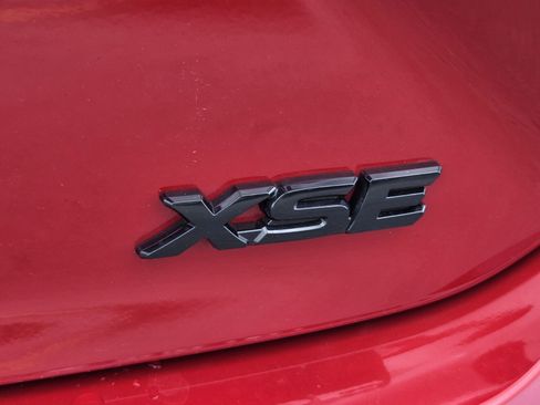 Used 2025 Toyota Camry XSE FWD image 30