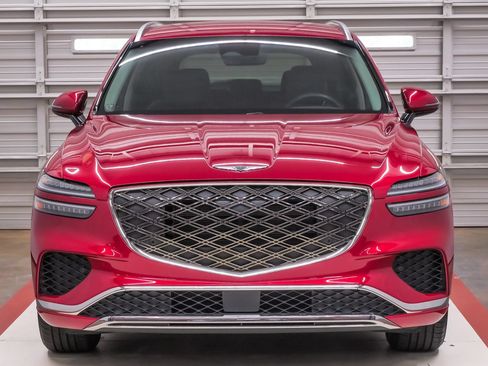 Certified 2026 Genesis GV70 2.5T AWD/4WD image 4