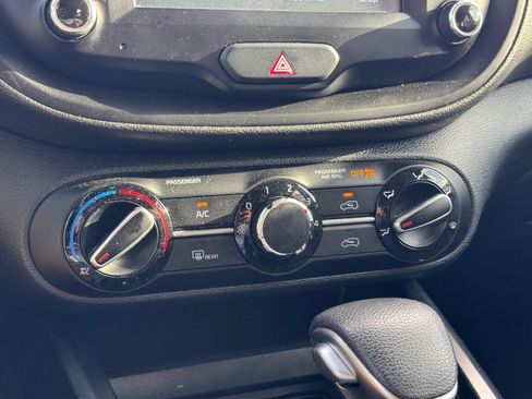 Used 2020 Kia Soul S image 23