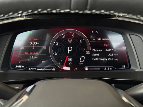 Used 2024 Chevrolet Corvette Stingray Preferred Cpe w/ Z51 Performance Package RWD image 30