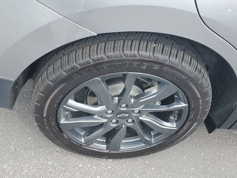 Certified 2024 Chevrolet Equinox RS AWD/4WD image 5