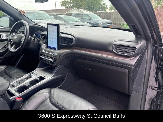 Used 2020 Ford Explorer Platinum w/ Premium Technology Package AWD/4WD image 69