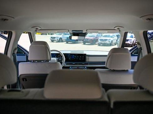 New 2026 Hyundai Santa Fe SE image 16