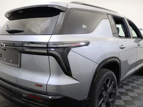 New 2026 Chevrolet Traverse RS FWD image 5