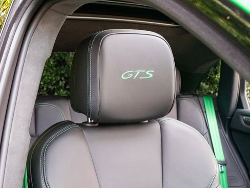 Used 2023 Porsche Macan GTS image 31