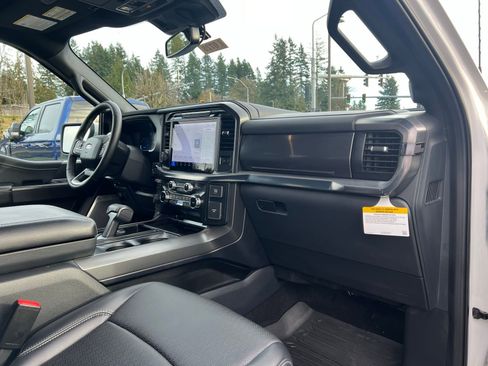 Used 2025 Ford F150 Lariat w/ Equipment Group 502A High image 19