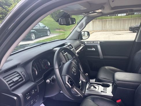 Used 2023 Toyota 4Runner Limited AWD/4WD image 20