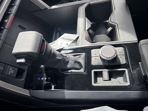 New 2026 Toyota Tundra SR5 AWD/4WD image 22
