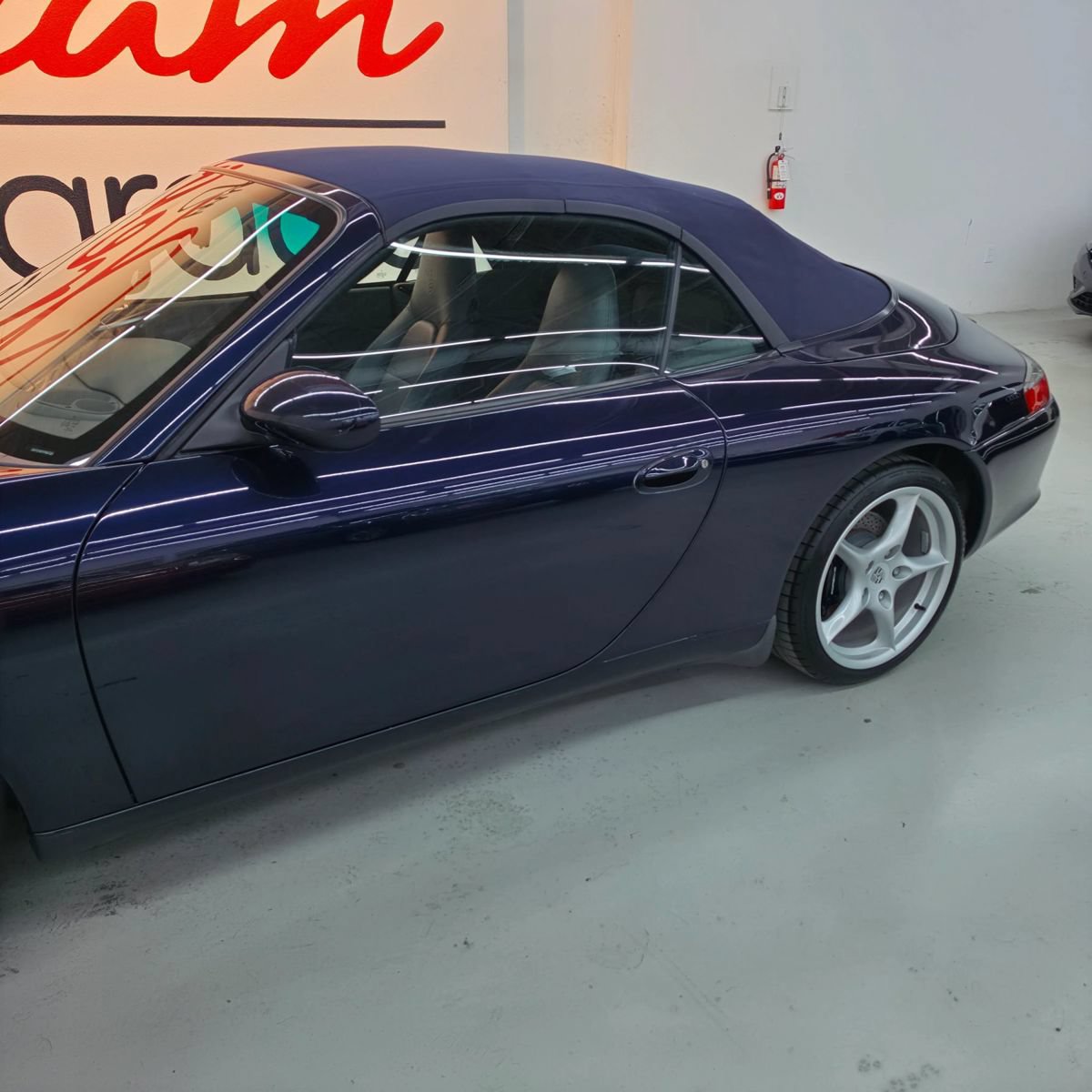 Used 2004 Porsche 911 Carrera 4 AWD/4WD image 9