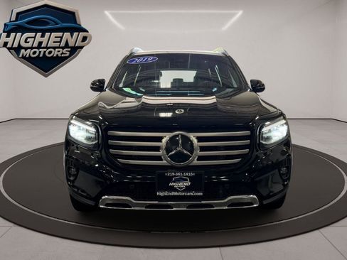 Used 2025 Mercedes-Benz GLB 250 4MATIC image 9