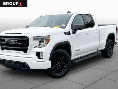 Used 2022 GMC Sierra 1500 Elevation w/ LPO, Elevation Black Package