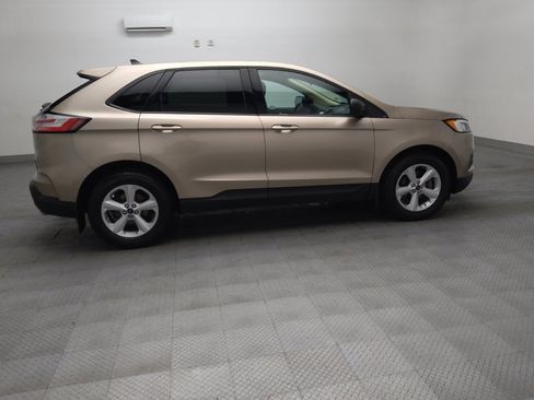 Used 2020 Ford Edge SE FWD image 10