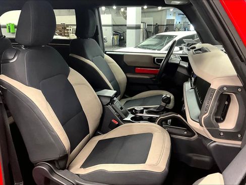 Used 2023 Ford Bronco Big Bend image 8