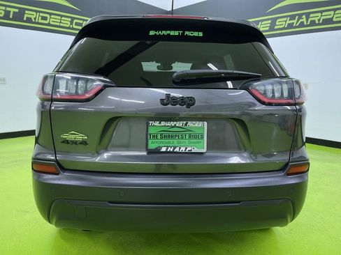 Used 2023 Jeep Cherokee Altitude Lux image 8