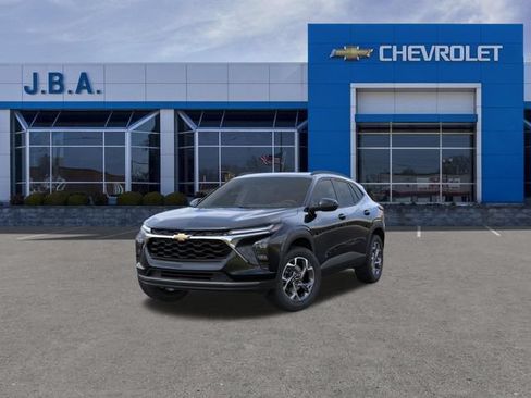 New 2026 Chevrolet Trax LT w/ Sunroof Package FWD image 8