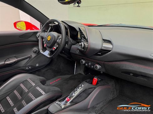 Used 2019 Ferrari 488 GTB RWD image 34