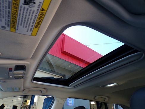 Used 2018 Subaru Outback 2.5i Limited image 16