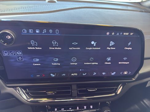 New 2026 Chevrolet Equinox EV RS image 15