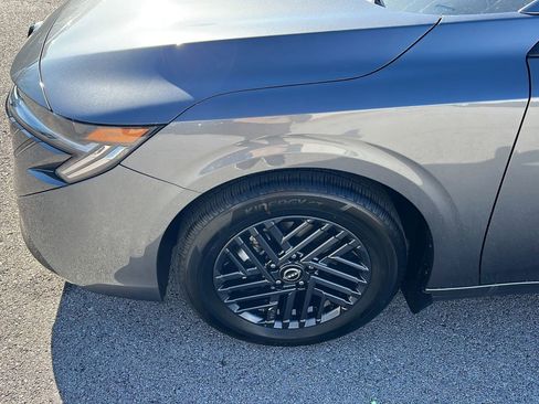 New 2026 Nissan Sentra SV w/ SV Convenience Package FWD image 9