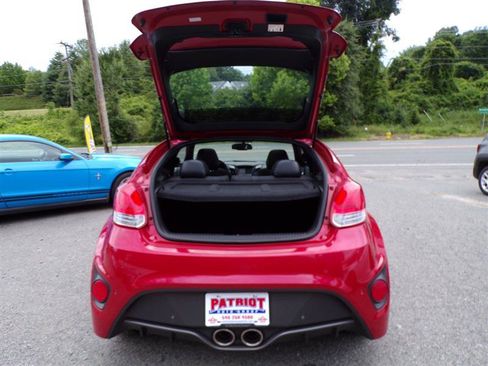 Used 2016 Hyundai Veloster Turbo w/ Option Group 04 FWD image 39