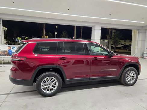 New 2025 Jeep Grand Cherokee L Laredo w/ Luxury Tech Group I AWD/4WD image 7