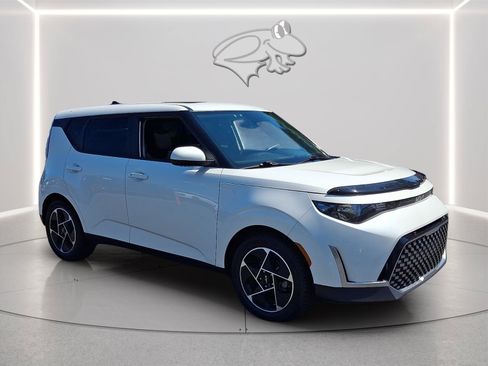 Used 2024 Kia Soul EX FWD image 6