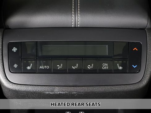 Used 2023 Nissan Pathfinder SL w/ SL Premium Package AWD/4WD image 9