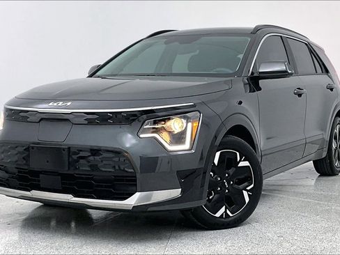 Used 2025 Kia Niro Wind w/ Wind Preserve Package image 43