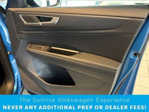 New 2024 Volkswagen Atlas Cross Sport SEL R-Line image 22