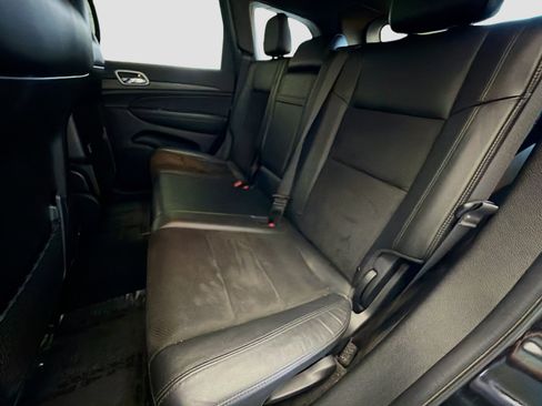 Used 2022 Jeep Grand Cherokee Laredo X image 13