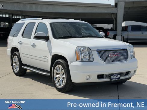 Used 2012 GMC Yukon Denali AWD/4WD image 2