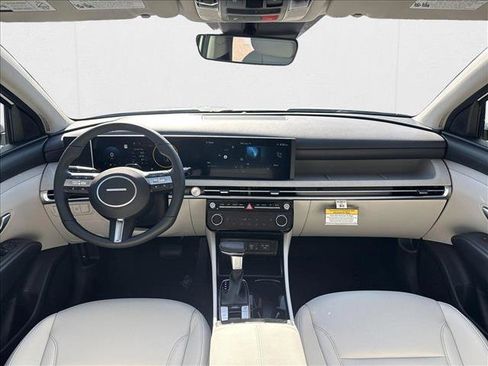 New 2025 Hyundai Tucson SEL image 15