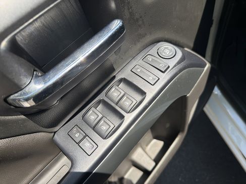 Used 2018 Chevrolet Silverado 1500 LT w/ All Star Edition AWD/4WD image 15