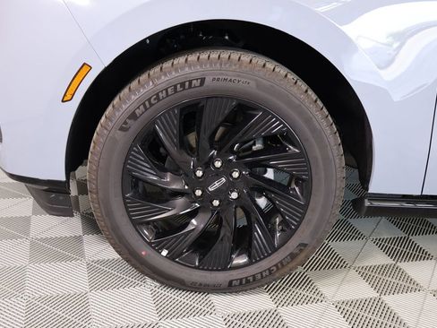 New 2025 Lincoln Navigator Reserve w/ Jet Appearance Package AWD/4WD image 20