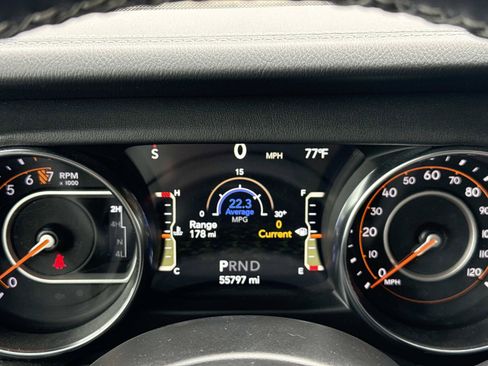 Used 2022 Jeep Gladiator Overland w/ Popular Equipment Package AWD/4WD image 19