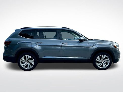 Used 2022 Volkswagen Atlas SE w/ Panoramic Sunroof Package image 7