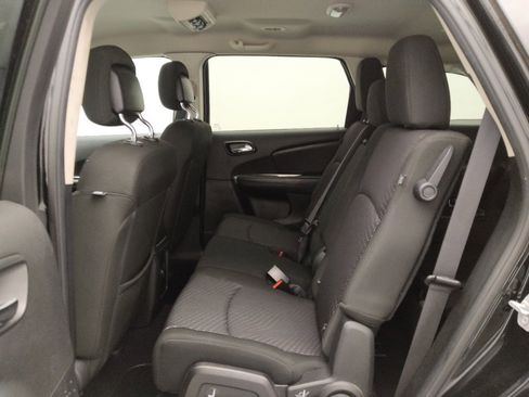 Used 2019 Dodge Journey SE w/ Connectivity Group AWD/4WD image 18