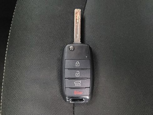 Used 2016 Kia Soul + w/ Designer's Package FWD image 32