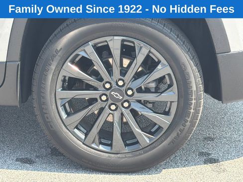 Used 2023 Chevrolet Traverse RS w/ LPO, Cargo Package FWD image 19