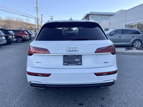 Certified 2023 Audi Q5 2.0T Premium w/ Convenience Package image 5