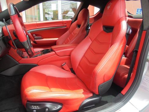 Used 2014 Maserati GranTurismo Sport RWD image 10