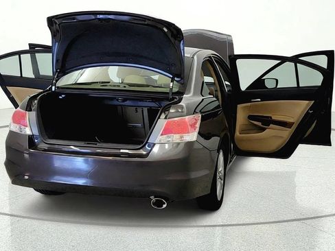 Used 2011 Honda Accord EX-L image 11