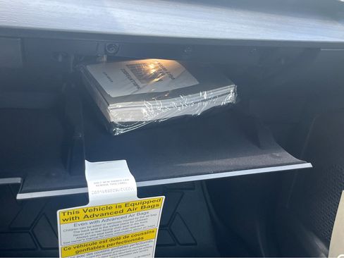 New 2023 Nissan Ariya EVOLVE+ image 42