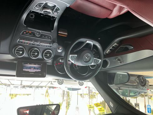 Used 2018 Mercedes-Benz C 300 Sedan image 19